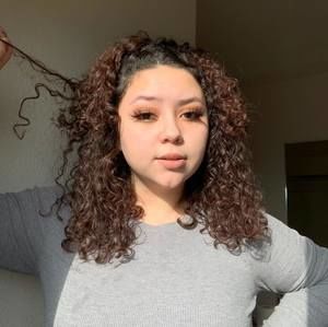 Meet your Posher, Katelynn